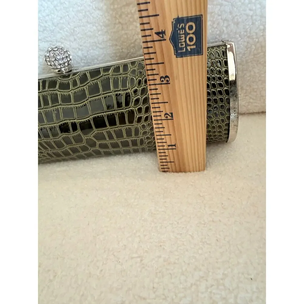 Mod Clutch Bag Women's Green Detachable Strap Clasp Closure Crocodile Embossed